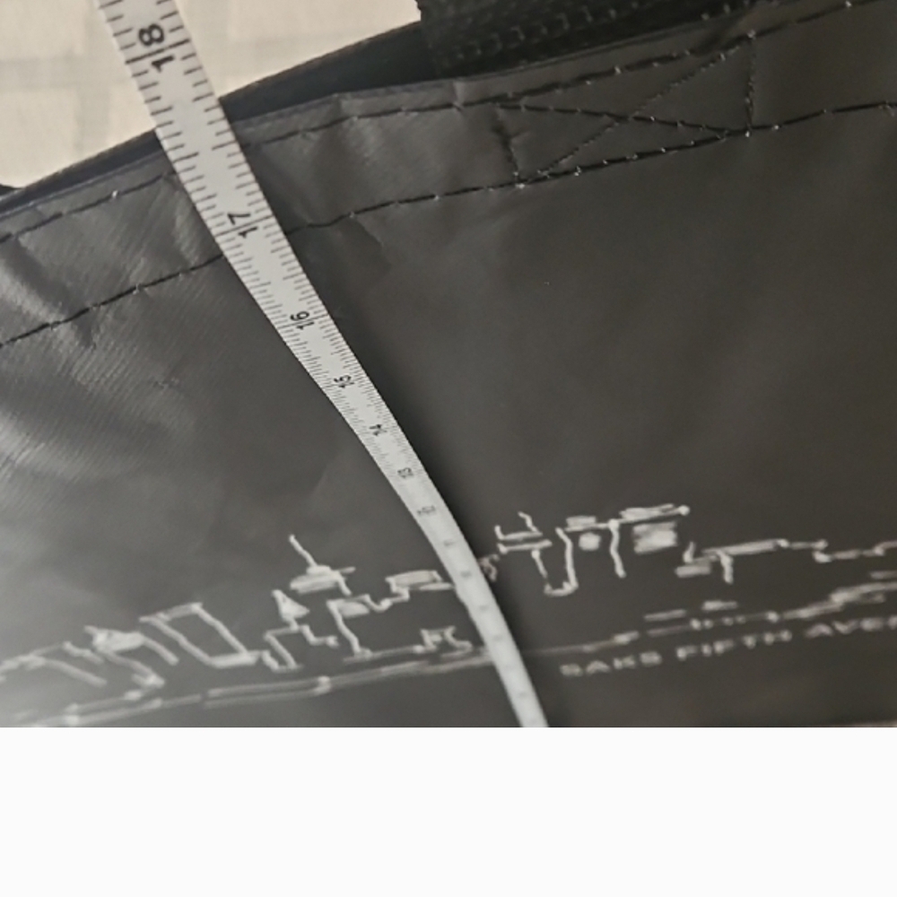 Saks Fifth Avenue Black Cityscape Reuseable Tote. - Picture 3 of 5